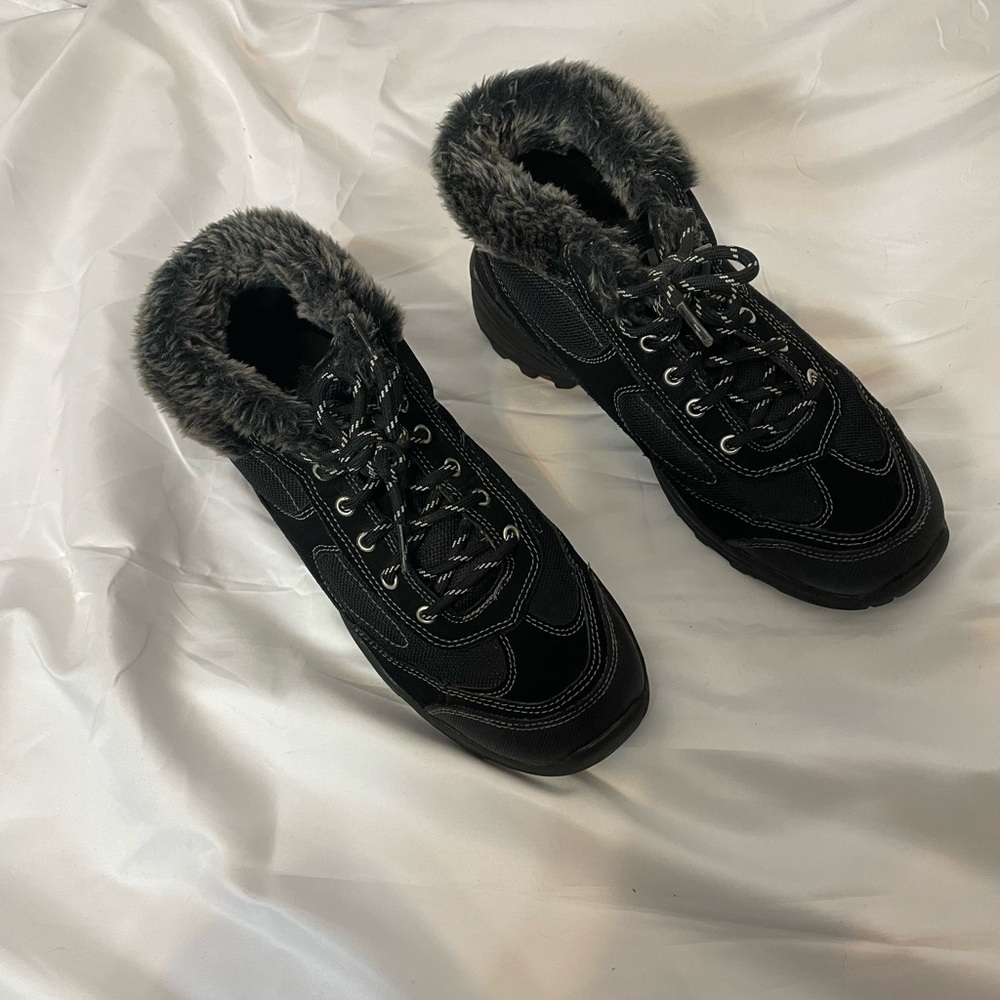 B.U.M. Equipment Cozy Faux Fur Winter Boots Black Women’s Medium